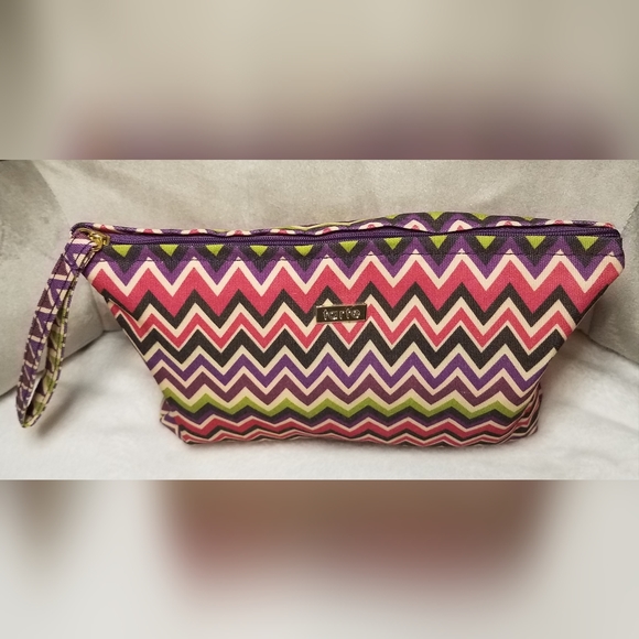 Tarte Cosmetic Wristlet Bag - Picture 13 of 13